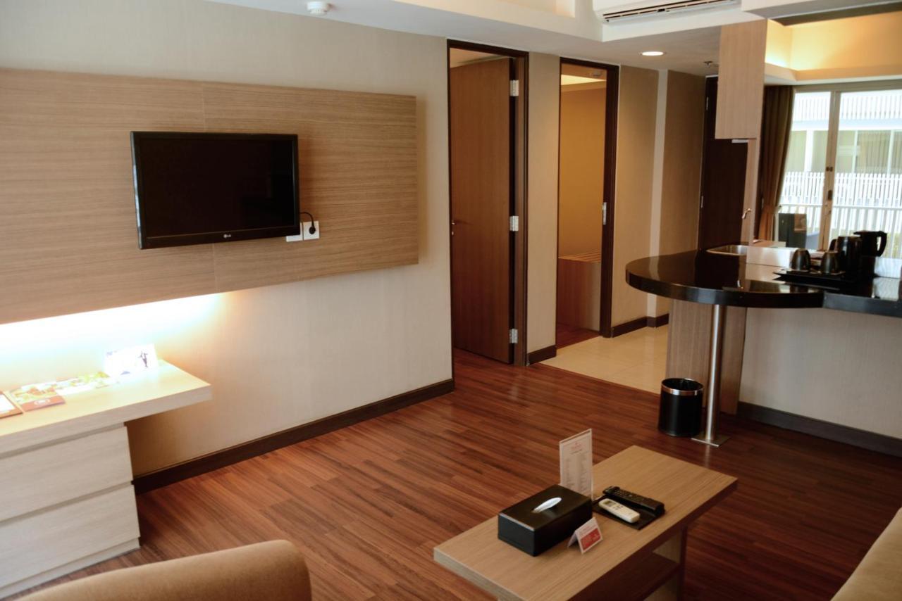Hotel Ramada By Wyndham Bali Sunset Road Kuta 4*